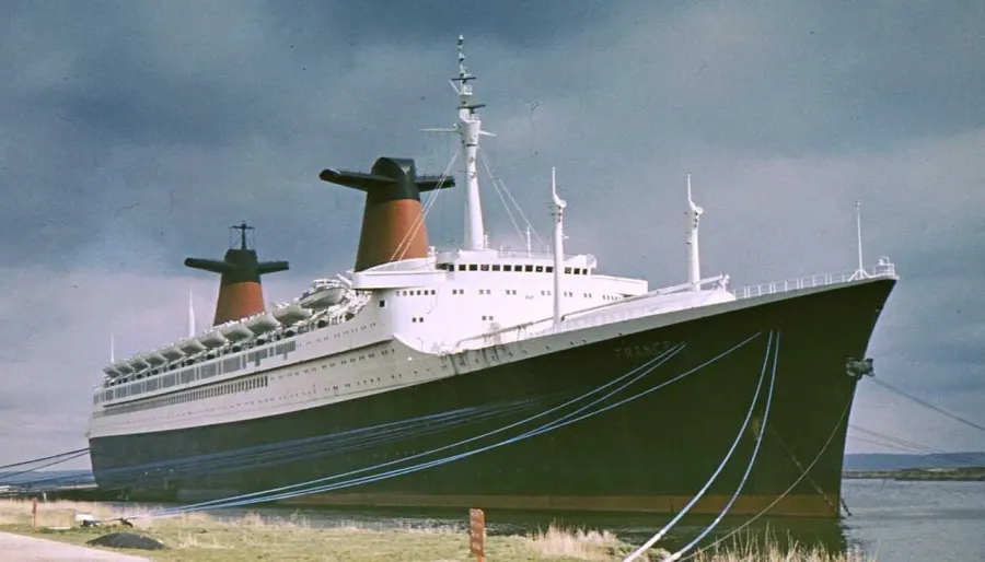 The SS France card