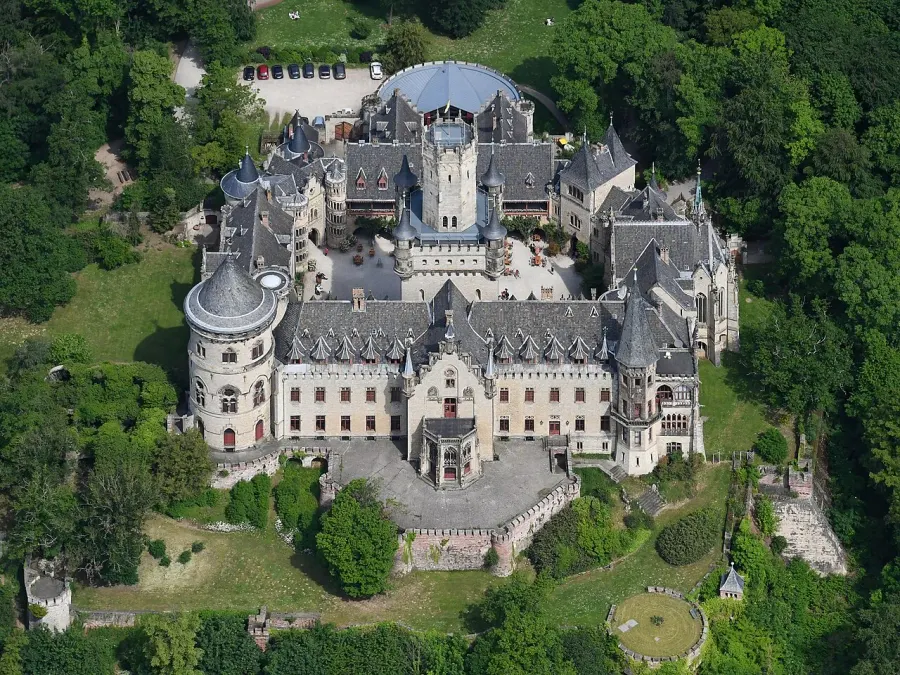 The Marienburg Castle card