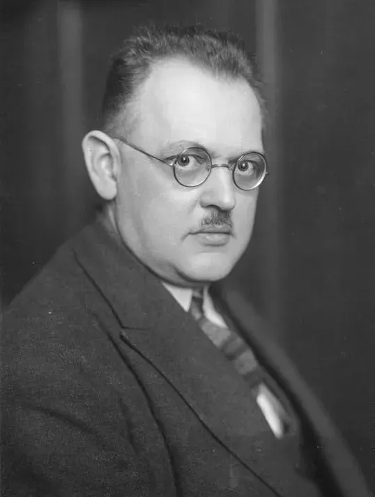 The Hermann Müller card