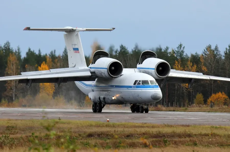 The Antonov An-72 card