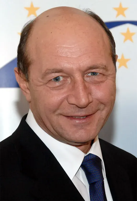 La carte Traian Băsescu