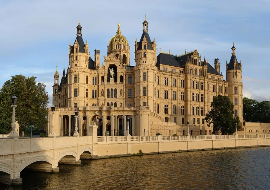 The Schwerin Castle card