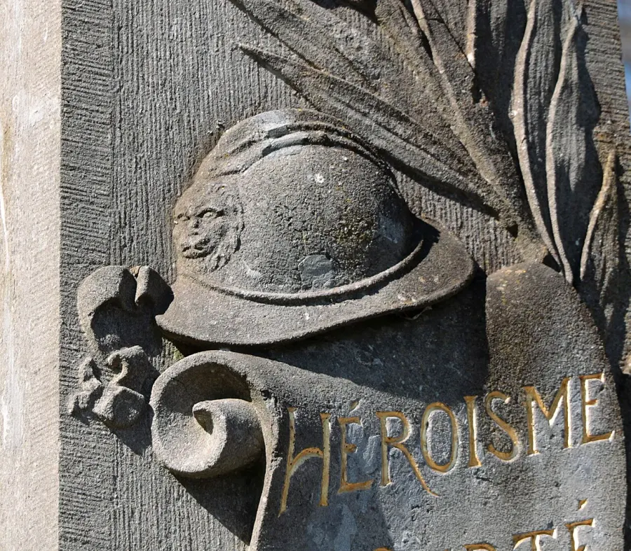 The War memorial card