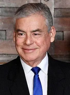 La carte César Villanueva