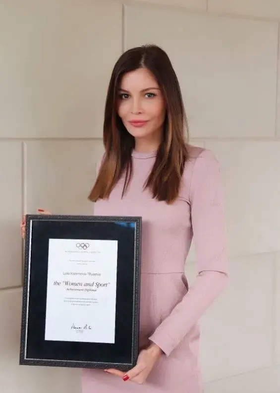 La carte Lola Karimova-Tillyaeva