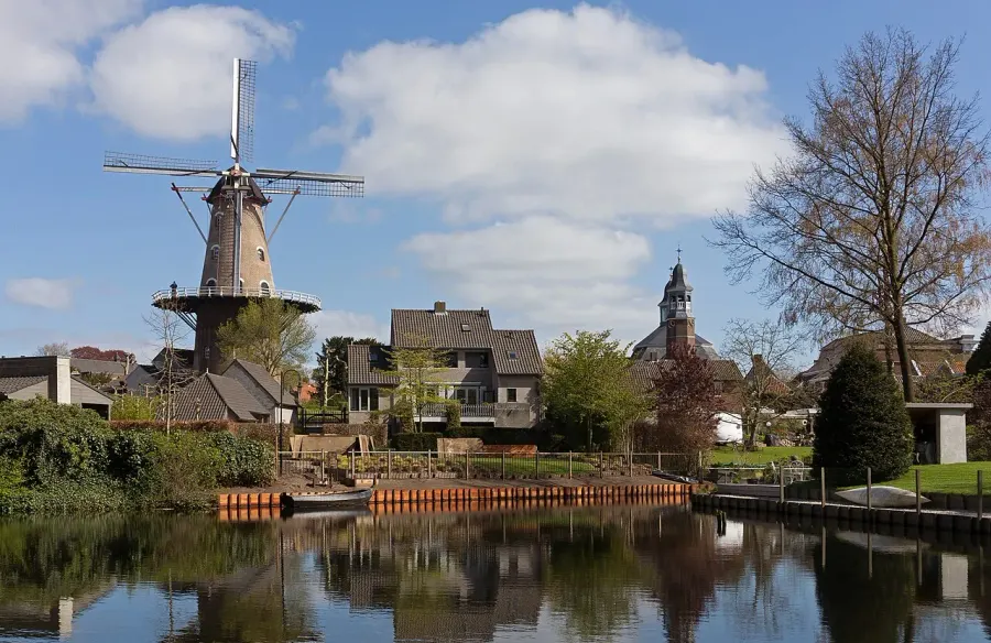 The Ravenstein, Netherlands card