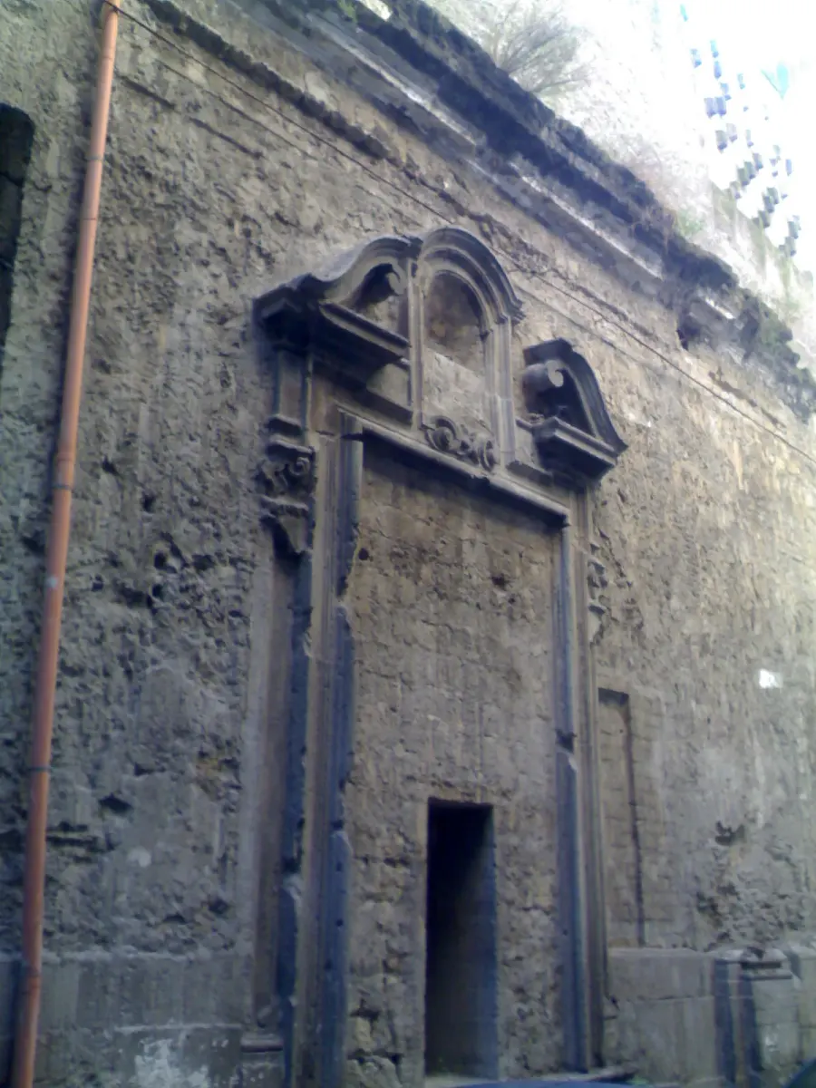 La carte Église Saint-Nicolas-des-Casertains à Naples