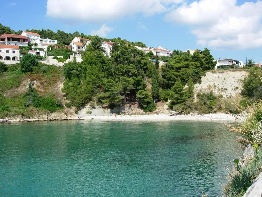The Hvar card