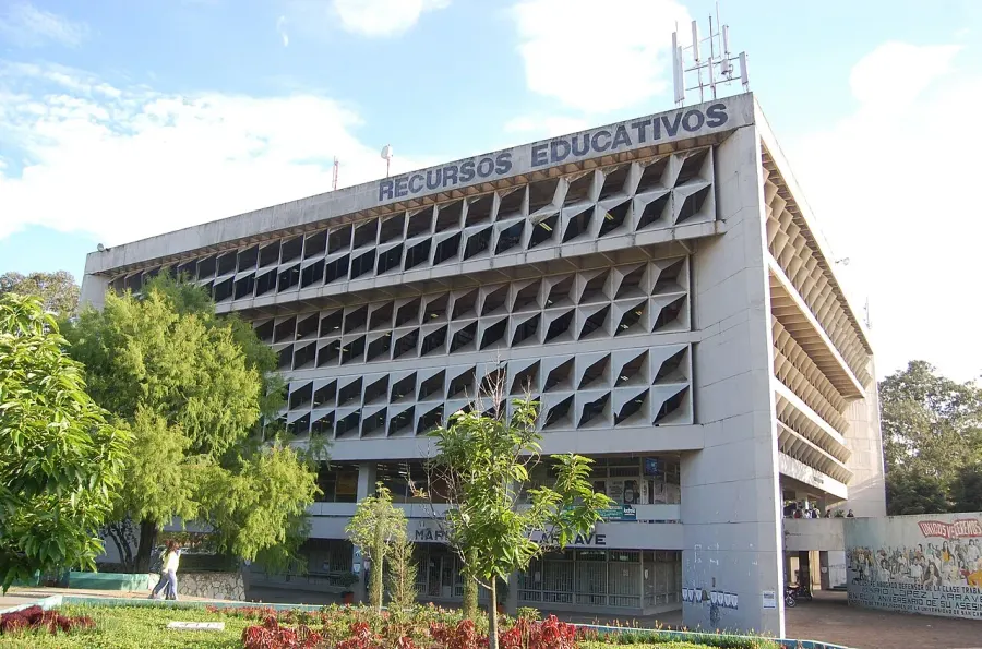 The Universidad de San Carlos de Guatemala card