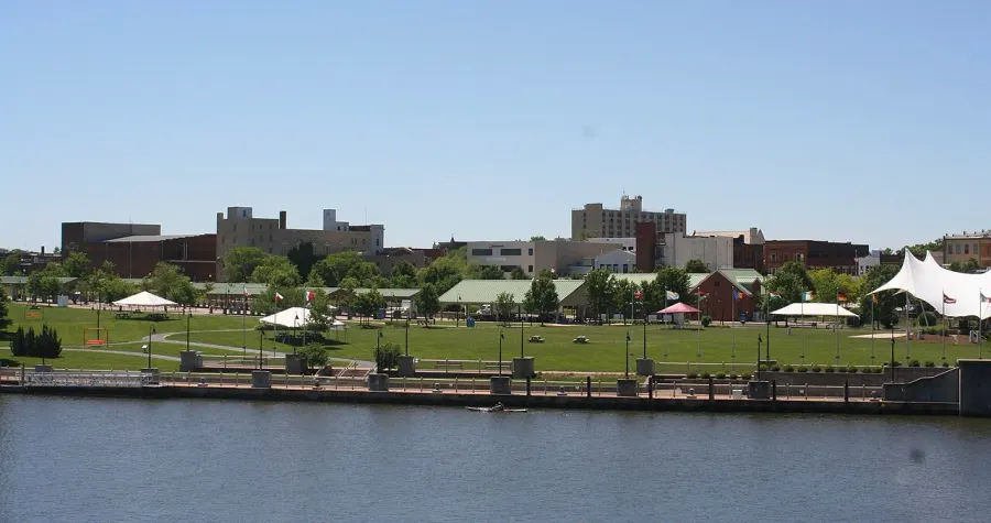 The Lorain, Ohio card