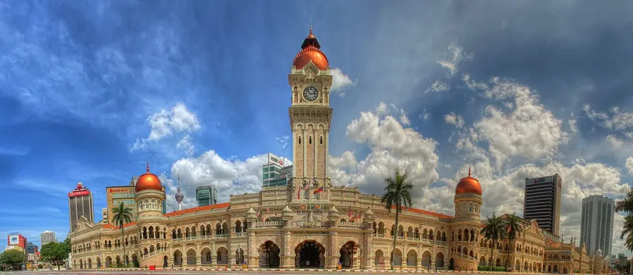 The Sultan Abdul Samad Building card