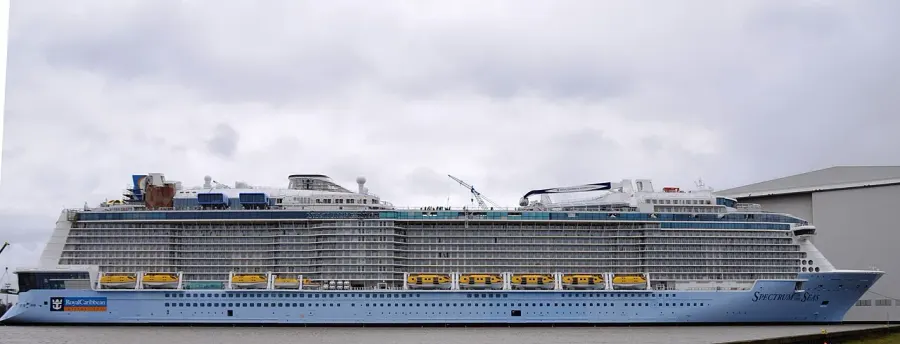 The Spectrum of the Seas card