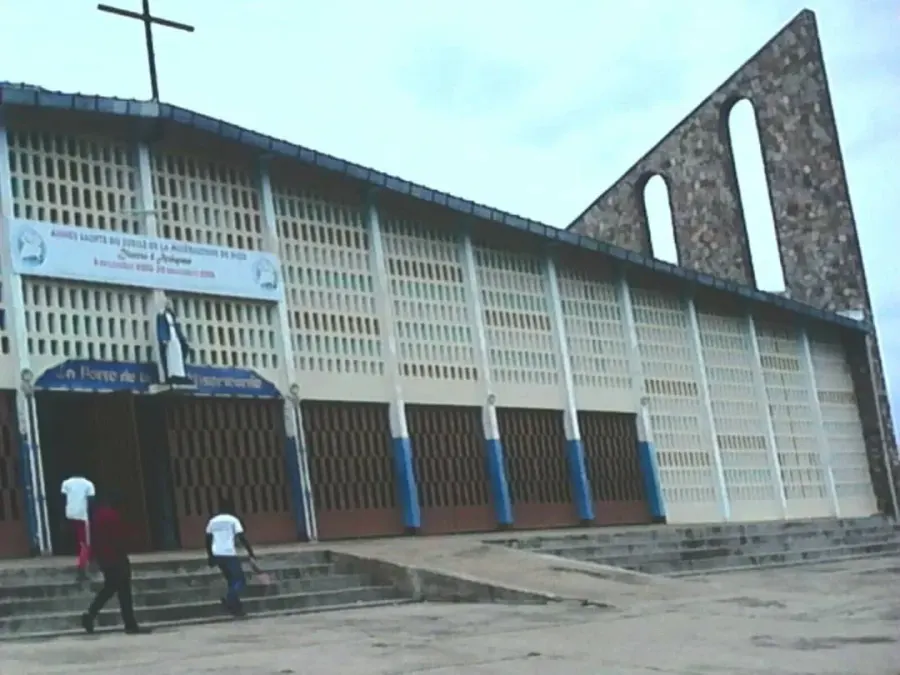 La carte Cathédrale Notre-Dame-de-la-Trinité d'Atakpamé