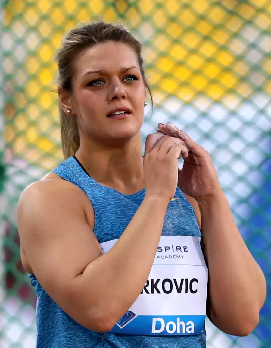 The Sandra Elkasević card