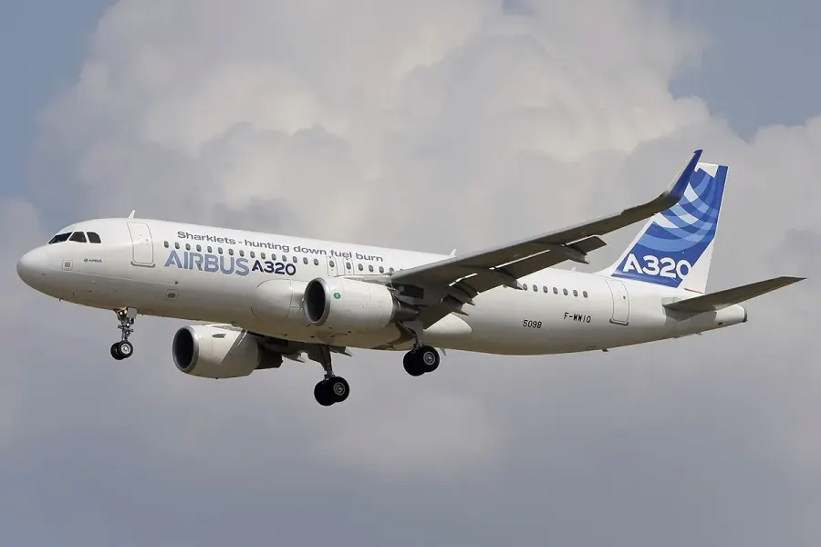 The Airbus A320 family card