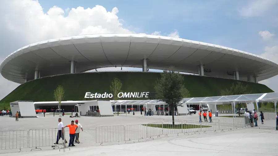The Estadio Akron card