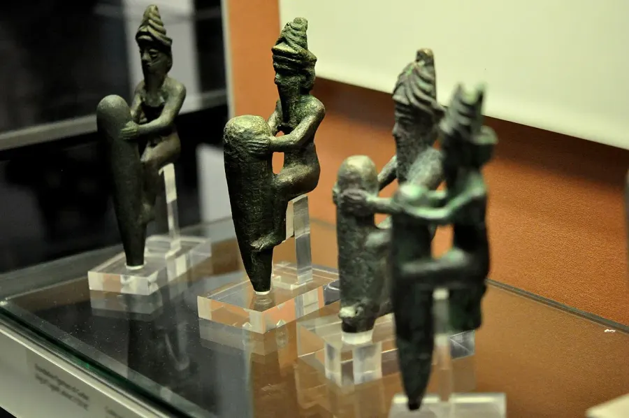 The Anunnaki card