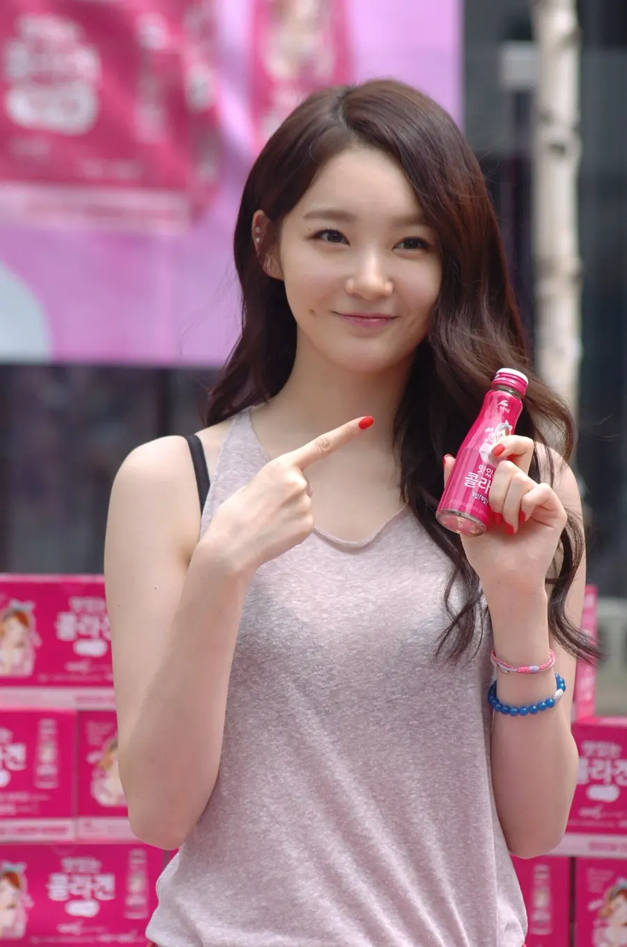 The Kang Min-kyung card