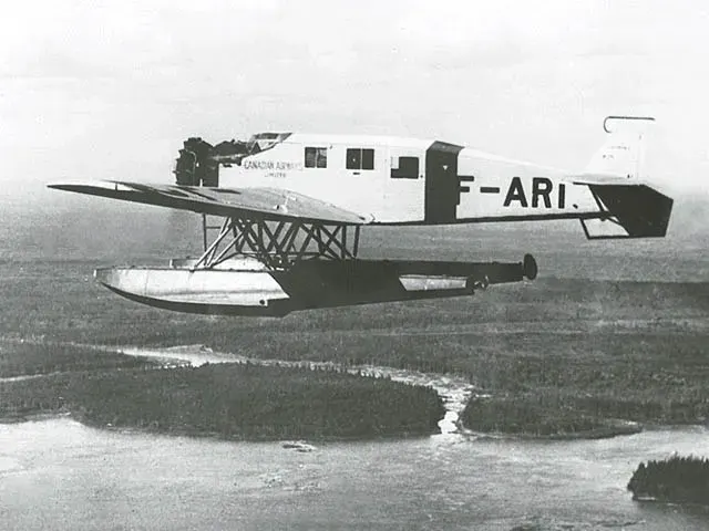 The Junkers W 34 card