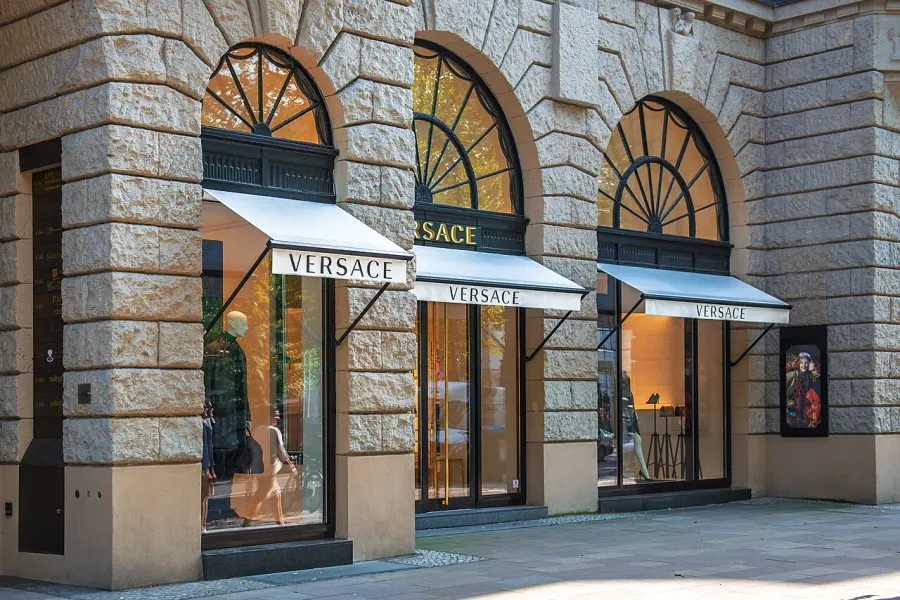 La carte Versace