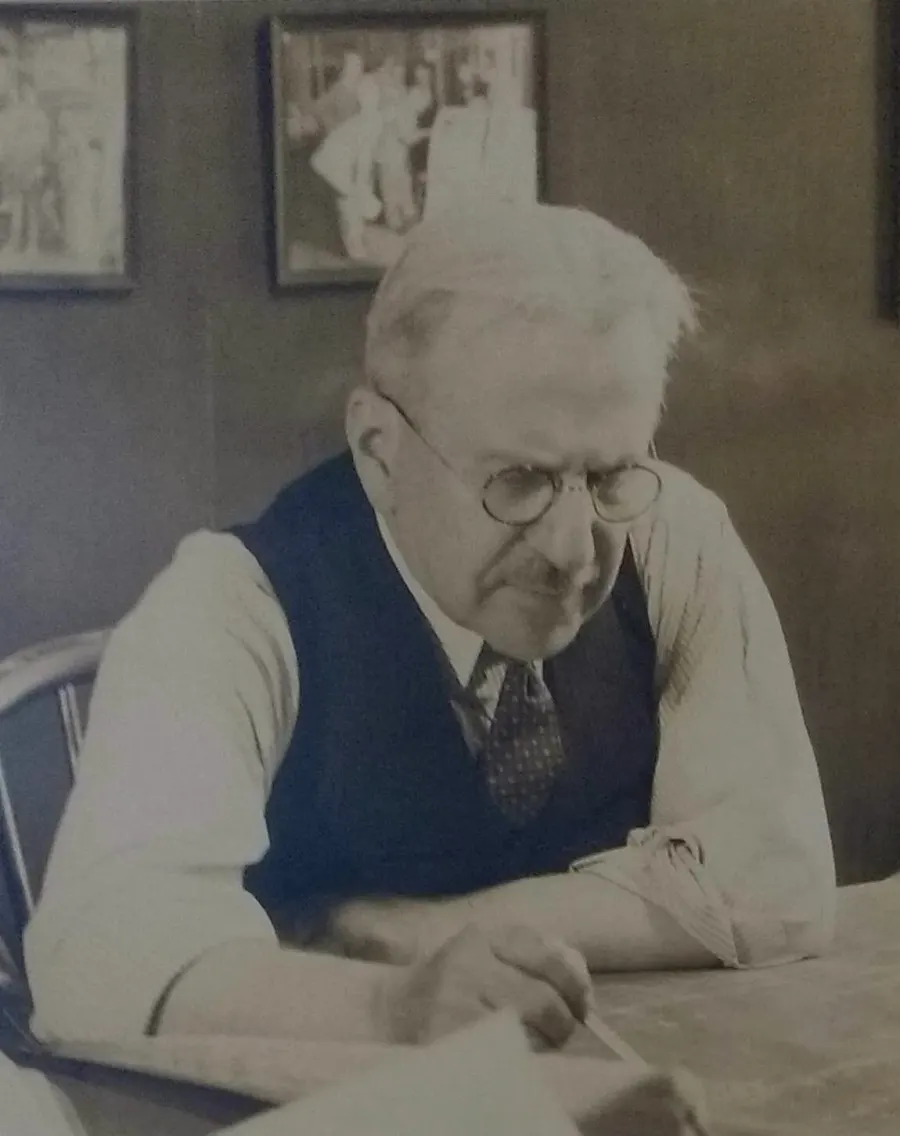 The Albert Kahn card