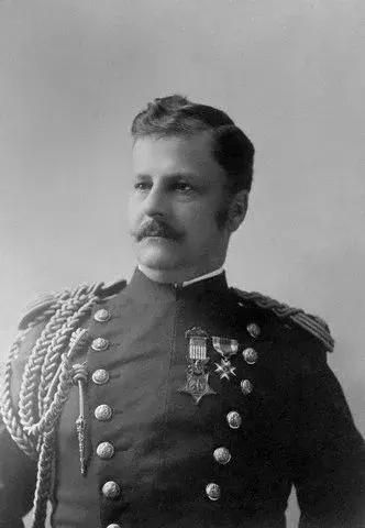 The Arthur MacArthur Jr. card