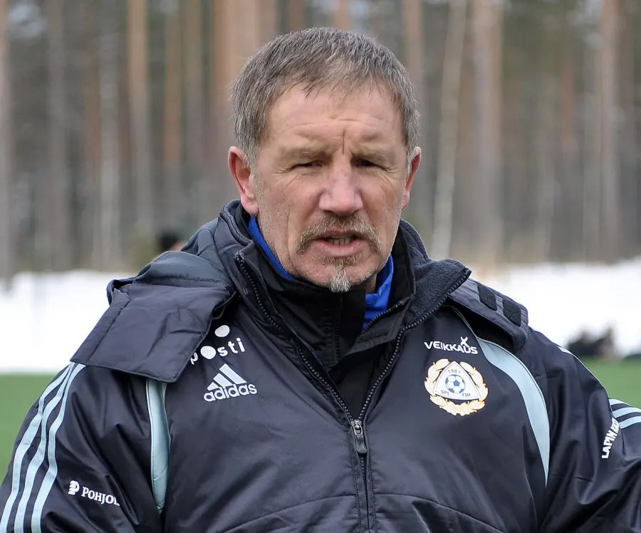 The Stuart Baxter card