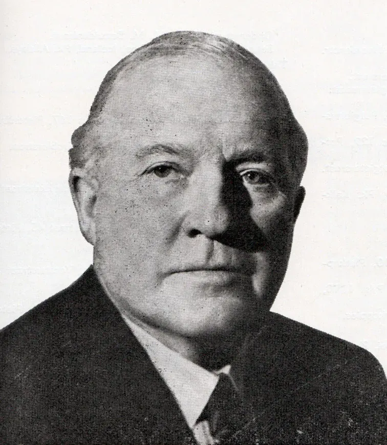 The Tom Naudé card