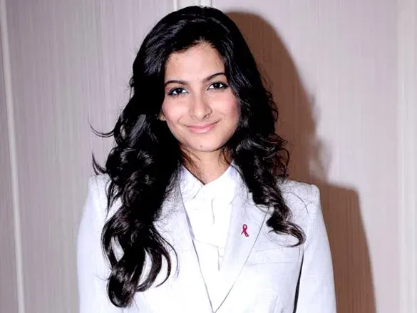 The Rhea Kapoor card