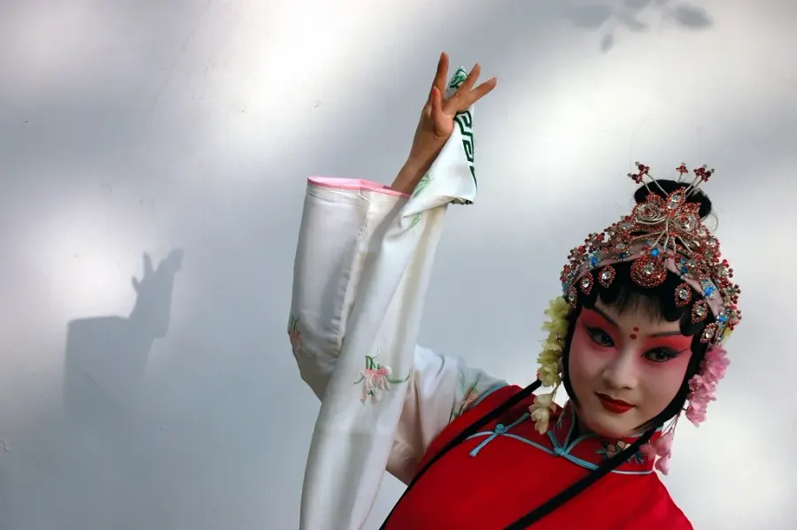 The Chinese opera card
