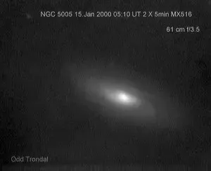 La carte NGC 5005