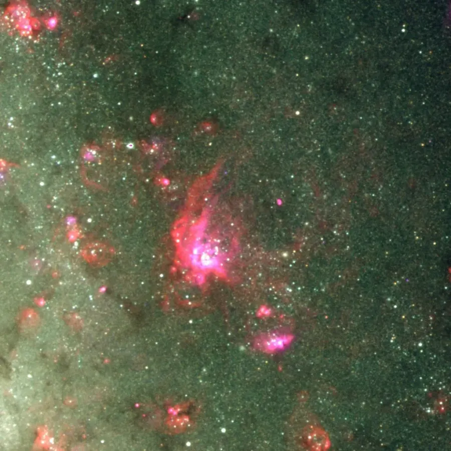 La carte NGC 595