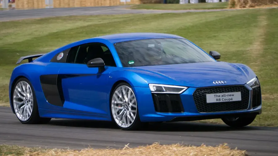 The Audi R8 card