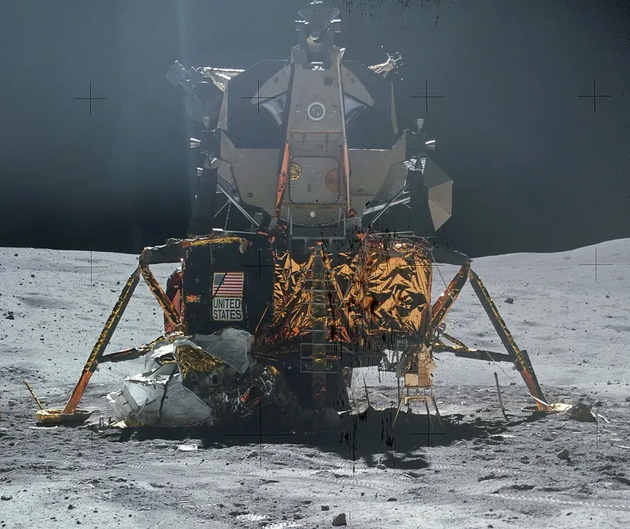 The Lander card