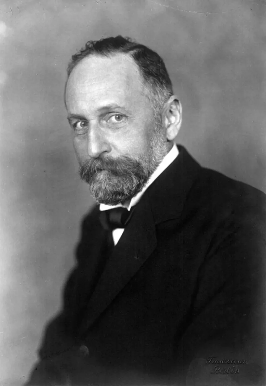 The Richard Willstätter card