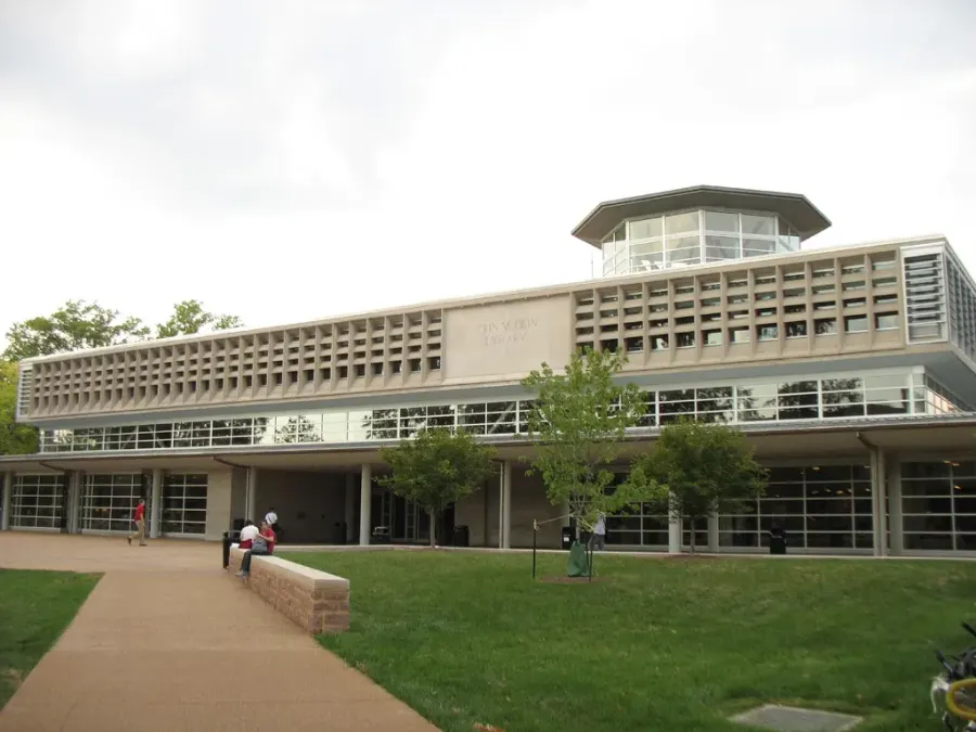 The Washington University in St. Louis card