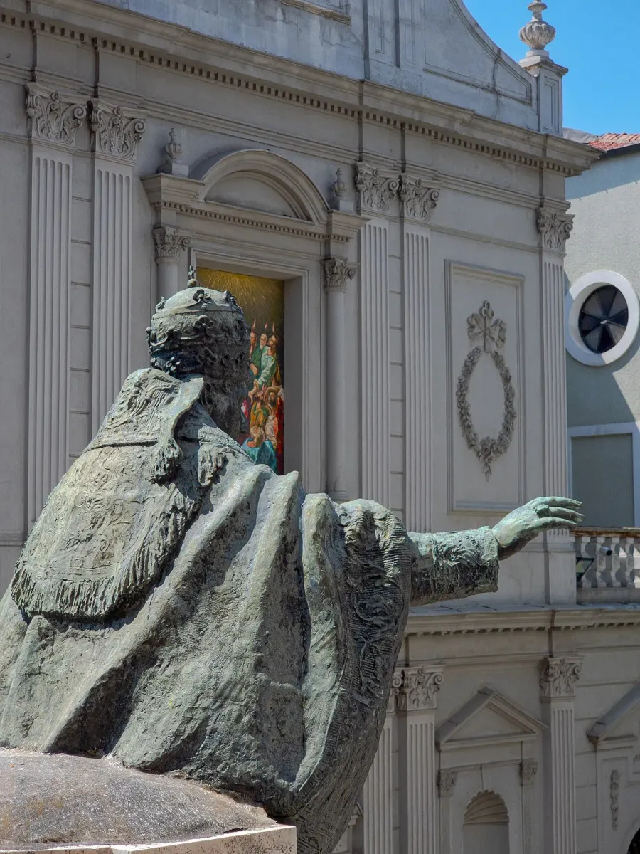 The Cathedral of the Holy Spirit, Istanbul card