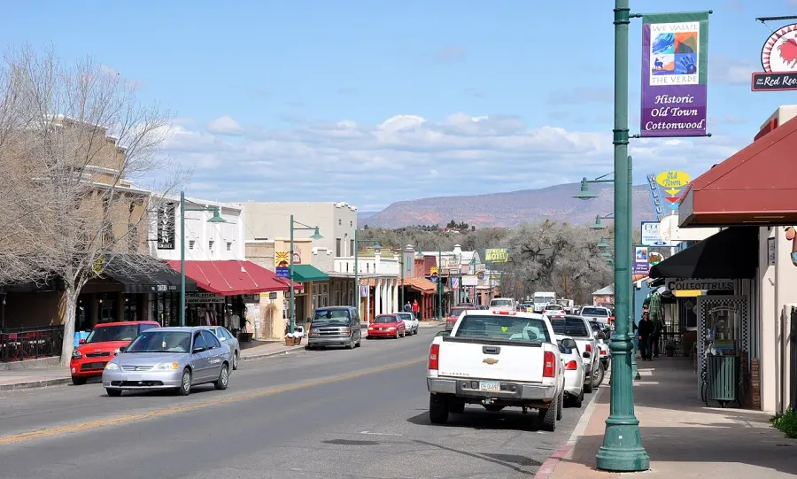 The Cottonwood, Arizona card