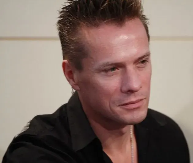 La carte Larry Mullen Junior