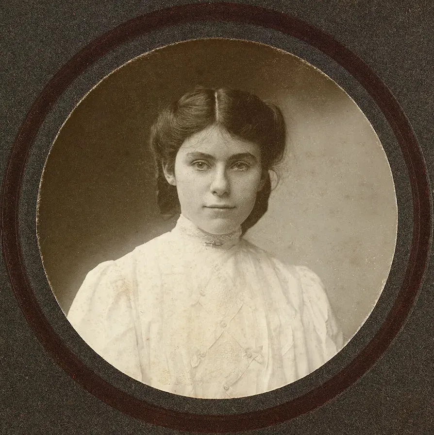 The Edith Tolkien card