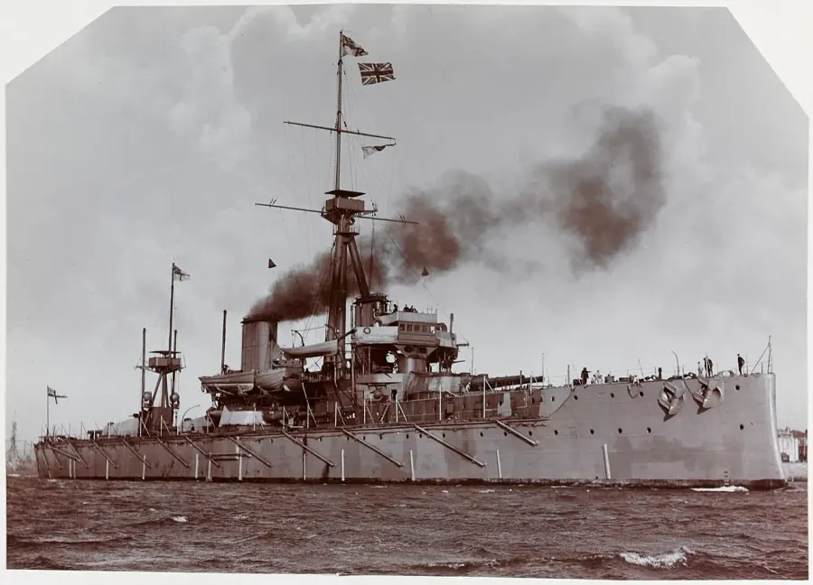 La carte Dreadnought