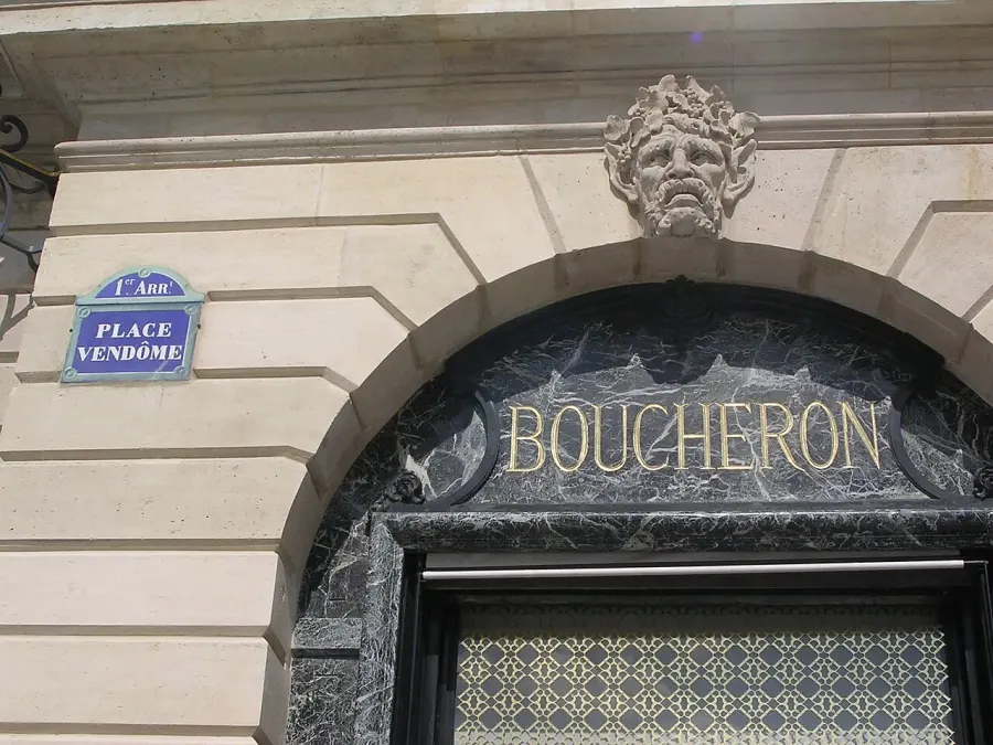 The Boucheron card
