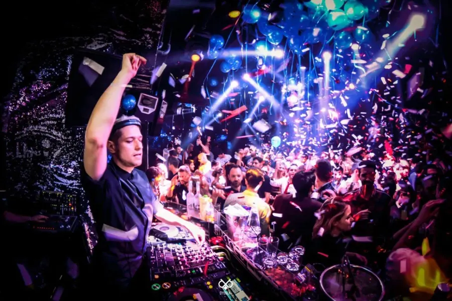 The Electronic dance music card