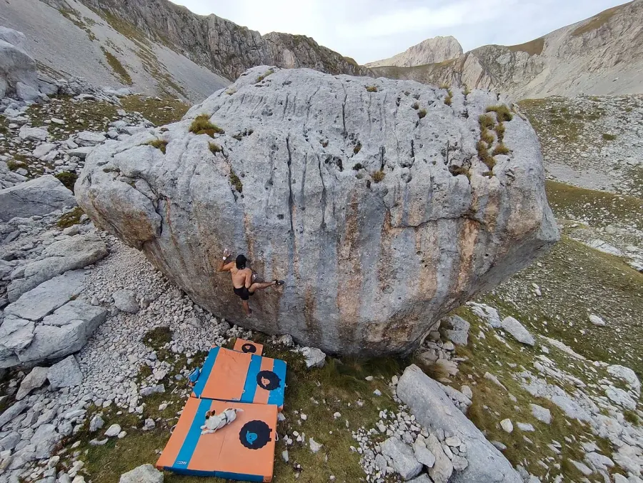 The Bouldering card