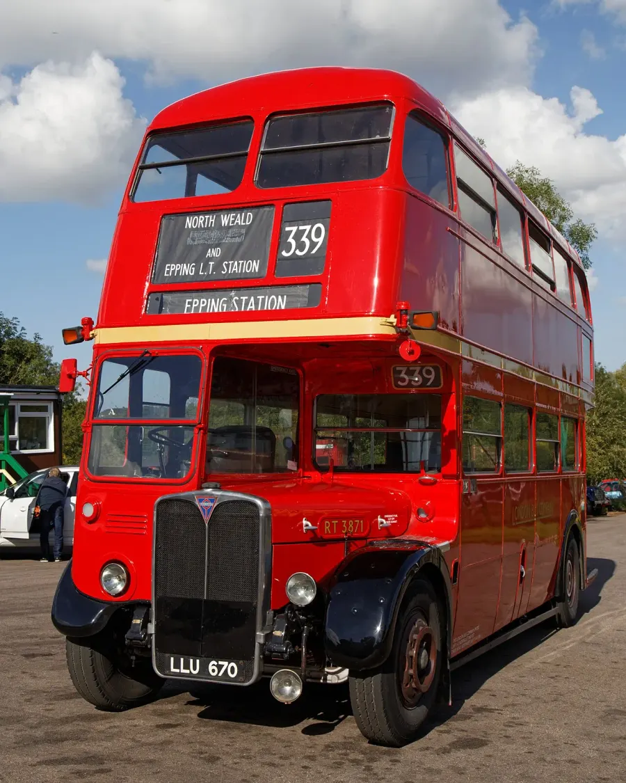 The Double-decker bus card