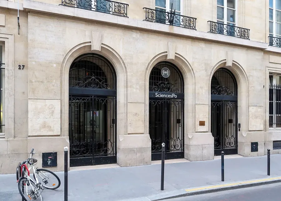 The Sciences Po card