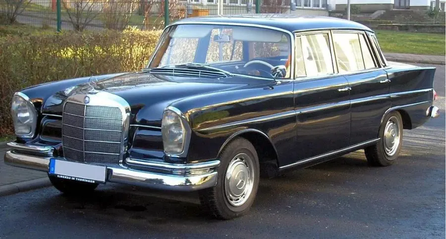 La carte Mercedes-Benz Sonderklasse