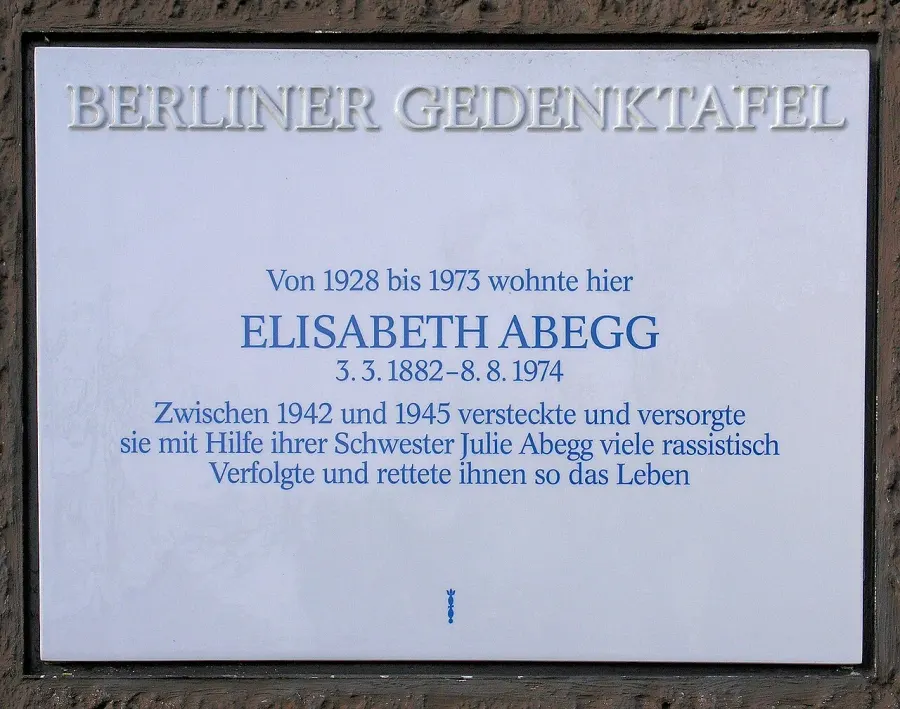 The Elisabeth Abegg card