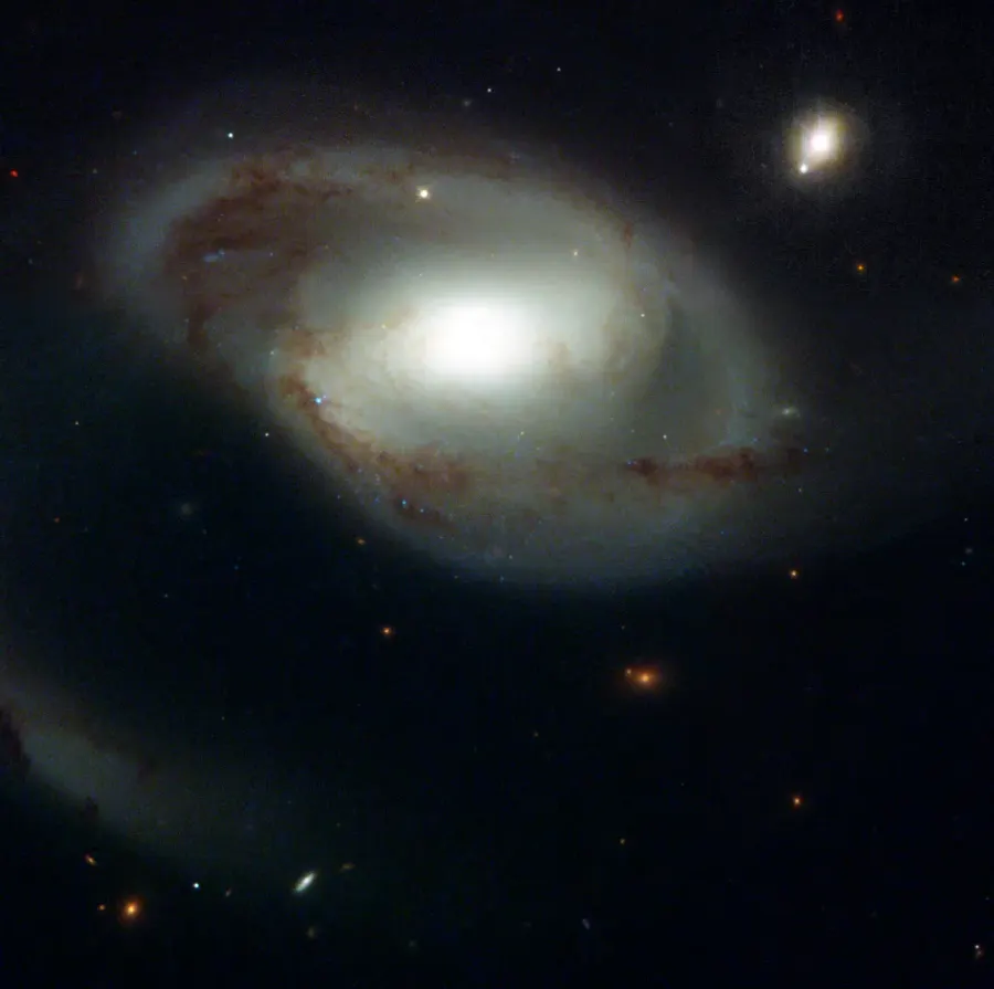 The NGC 4319 card