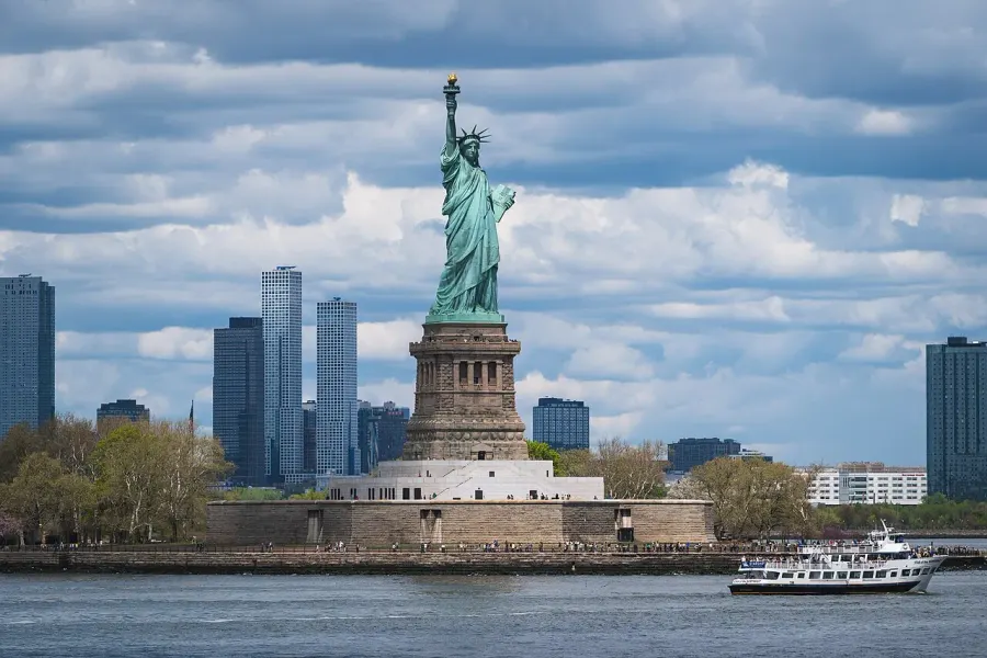 The Statue of Liberty card